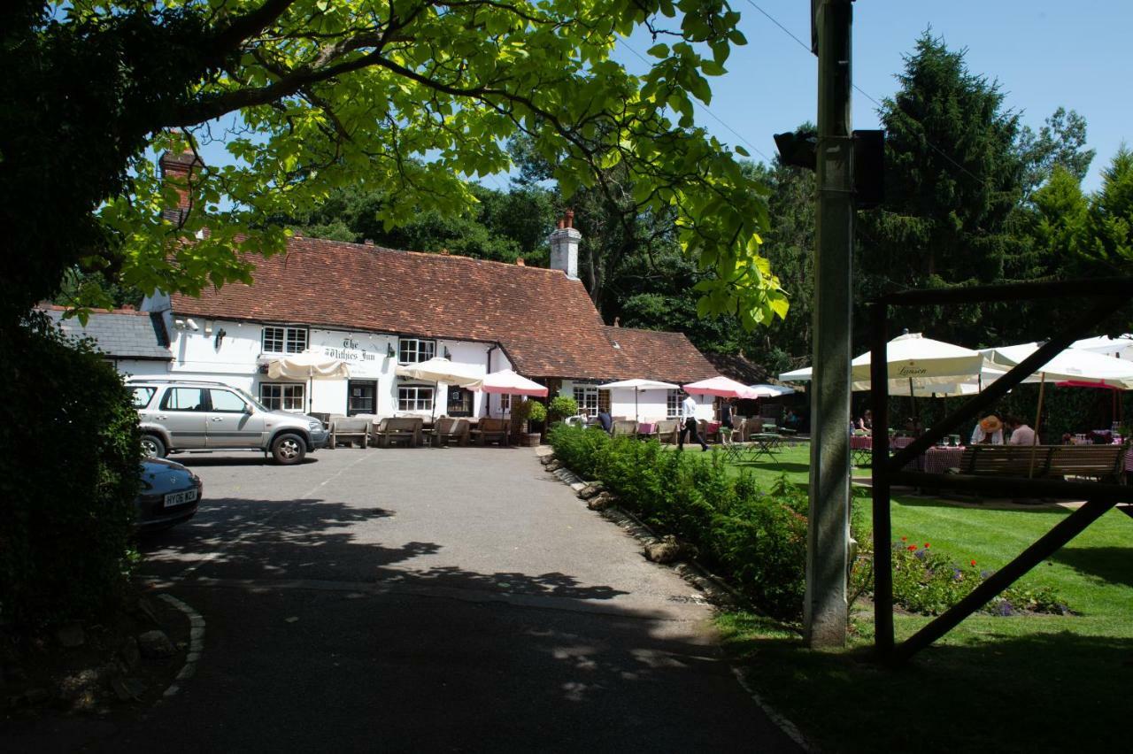 The Withies Inn Godalming Exterior foto